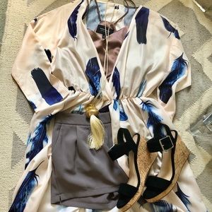 Kimono Style Sheer Wrap Cream w/ Blue Feathers S